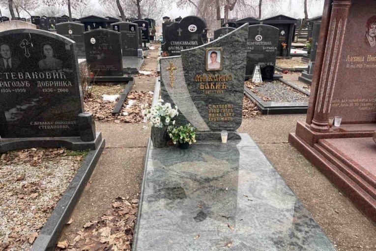 Živko Bakić sahranjen pored brata