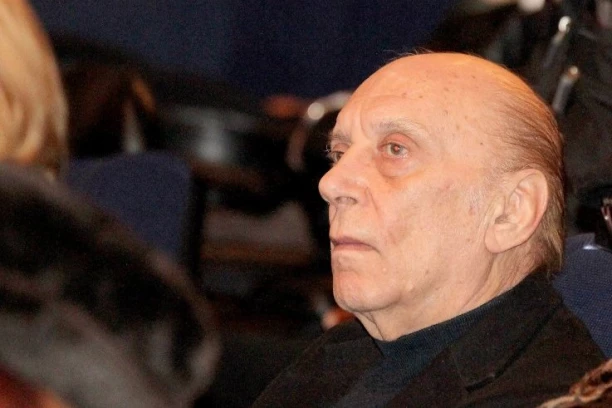 O JEZIVOJ PORODIČNOJ TRAGEDIJI NIKADA NIJE GOVORIO! Tozovac bi danas slavio 90. rođendan - život ga NIJE MAZIO!