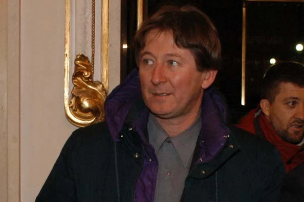 SPASAO PORODICU, A SEBI PRESUDIO: 18 tužnih godina bez Milenka Zablaćanskog - reči njegove udovice LEDE KRV U ŽILAMA!