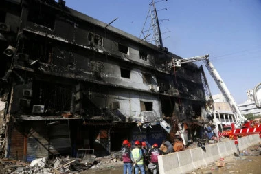 IMA MRTVIH I POVREĐENIH! Horor u hotelu - Izbio požar u podrumu!