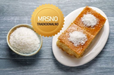 1-2-3-4 KOLAČ MOMENTALNO OBASJA SVAKI PORODIČNI STO: Starinska poslastica koja vraća osmeh