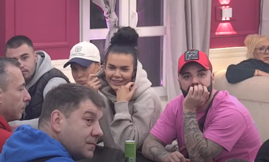 ANITI SE POJAVILI PRVI SIMPTOMI TRUDNOĆE?! Šok, raskrinkana nakon što je tražila TEST