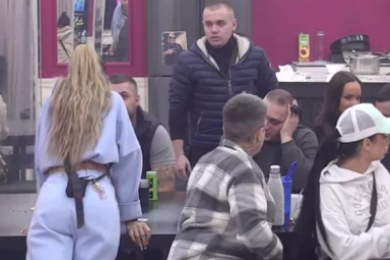 Aneli Ahmić Elita 9