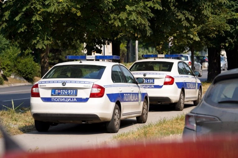 HOROR U ZEMUNU! Pronađeno beživotno telo u kući, sumnja se da je osoba mrtva 15 dana