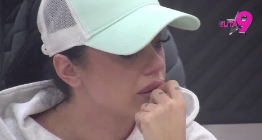 PRODUKCIJA ČUVA KOMPROMITUJUĆI SNIMAK JANJUŠA I MATORINE DEVOJKE: Draganini jauci odzvanjali imanjem, posle ovoga sledi RASKID!