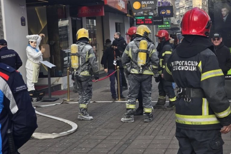 ZAPALJEN STAN DIREKTORA POZNATE FIRME! Užas u Beogradu, policija traga za piromanima!