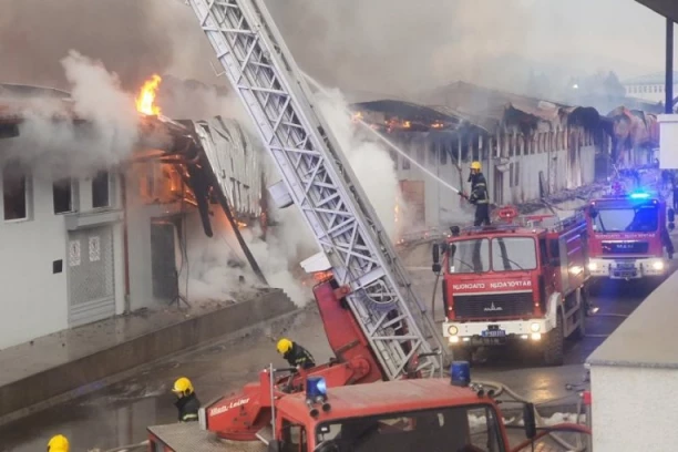 GORI POZNATI HOTEL! Požar u luksuznom skijalištu - vatrogasci se i dalje bore sa vatrenom stihijom! (VIDEO)