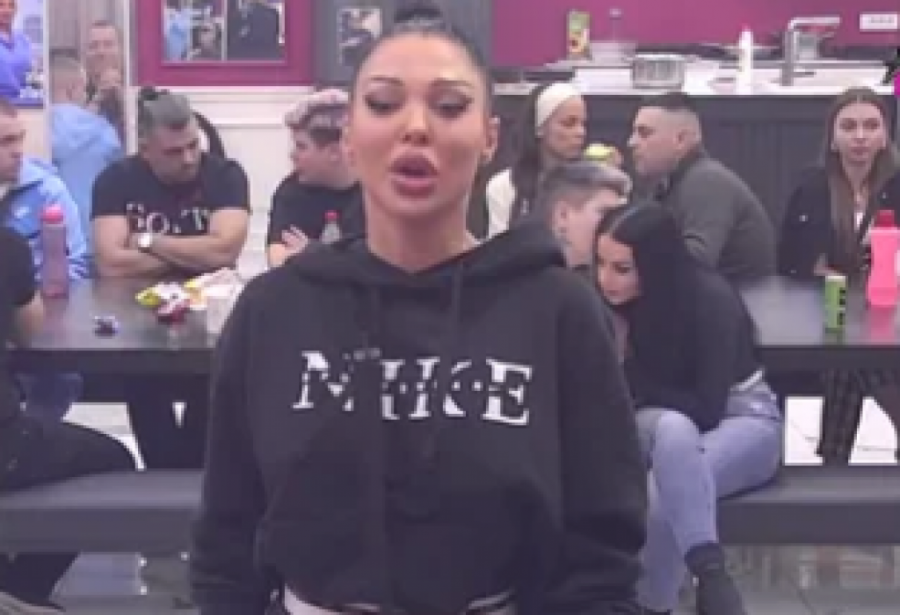 O SUOČAVANJU MAJE I ĐUKIĆA BRUJI CEO REGION: Otkriveno sve UŽIVO u programu šta se ZAISTA desilo ispod JORGANA, starleta ne može da se zaustavi!