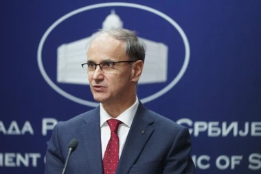 PREMIJER MACUT PODELIO SJAJNE VESTI: Vlada će sutra isplatiti novčane nagrade vaterpolistima Srbije!