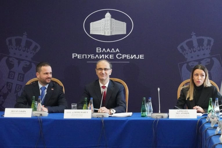 UKIDAJU SE TAKSE ZA ULAZAK U NACIONALNE PARKOVE! Održana sednica Vlade na Tari, predsedavao Macut!