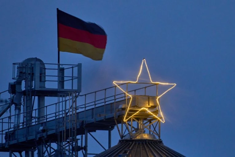 ZARADA ČAK DO 7.000 EVRA! DRŽAVA ĆE VAM POMOĆI! Top 5 poslova u Nemačkoj za Srbe!