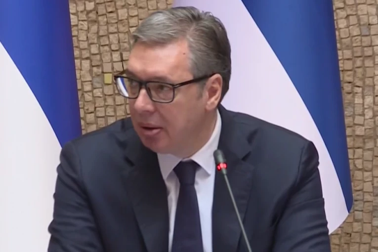 NAJVAŽNIJU UTAKMICU IGRAMO SA SOBOM! Vučić očitao lekciju nekim ministrima: Ako nemate energije za tu borbu, molim vas, napustite ova mesta