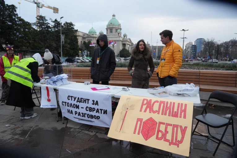 Blokaderi na Trgu Nikole Pašića