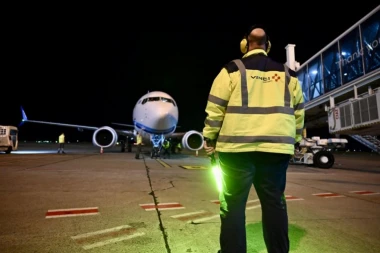 DRAMA NA NEBU IZNAD BEOGRADA! Avion iz Turske prinudno sleteo na aerodrom "Nikola Tesla"! HITNE SLUŽBE NA TERENU!