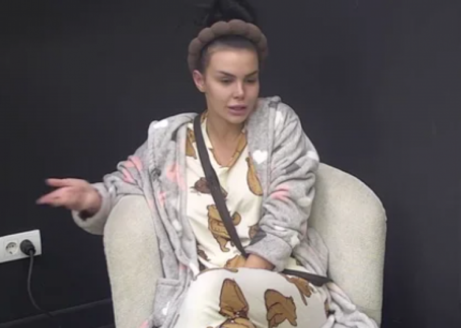 SKANDALČINA! Maja Marinković GOLA šetala po "Eliti", takmičari u STRAHU šta joj se dešava! (FOTO)