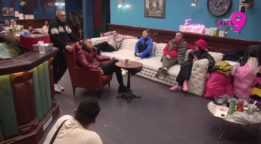 ASMIN NASTAVLJA DA PONIŽAVA STANIJU: Poludeće kad bude čula OVE reči (VIDEO)