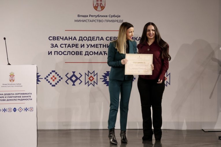 Dodela sertifikata u Etnografskom muzeju