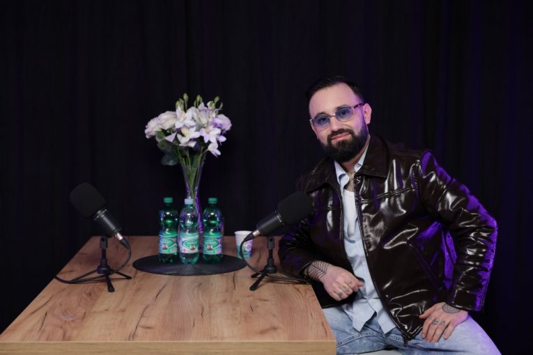 Filip Mitrović Hotcast