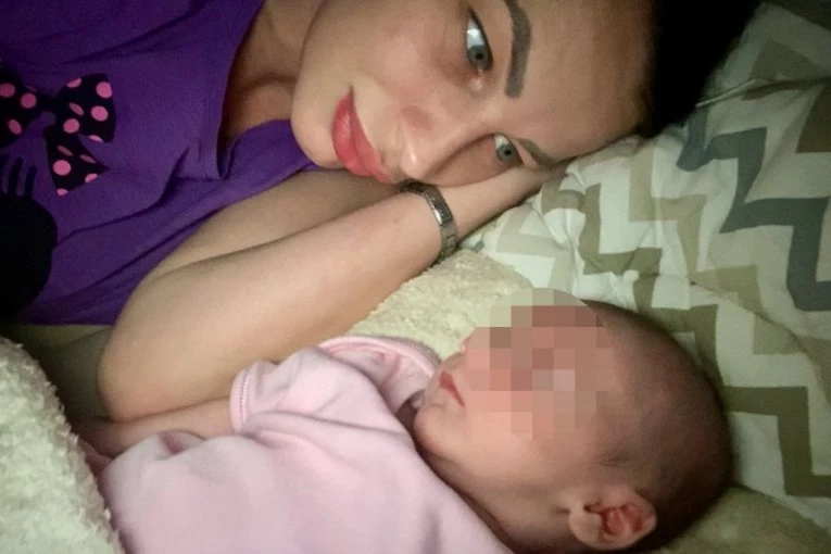 "MRTVU SAM JE GRLILA I PITALA ZAŠTO ME NAPUŠTA!" Aranki (34) zdrava beba umrla 46 dana po rođenju, a niko ne zna od čega - NITI JEDE NITI SPAVA, OČAJNA SE PITA SAMO JEDNO! (FOTO, VIDEO)