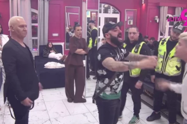 OBEZBEĐENJE OPKOLILO BELU KUĆU, ANITA I LUKA NAPRAVILI TOTALNI LOM: Voditelj zaustavio program zbog drame, ukućani se razbežali na sve strane!