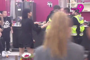 SKANDALČINA! Obezbeđenje jedva razdvojilo Luku i Viktora, Vujović NAPAO i voditelja! (VIDEO)