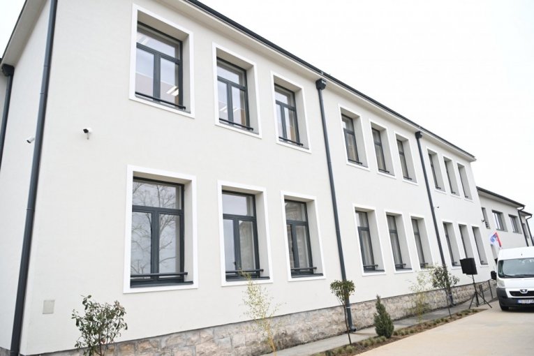 Otvaranje škole u Velikoj Drenovi