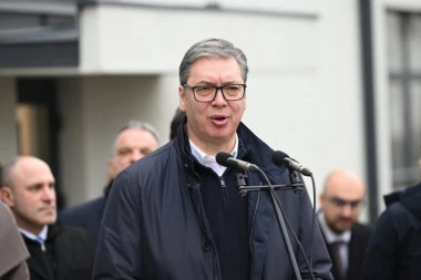 MOĆNA PORUKA PREDSEDNIKA VUČIĆA SVIM GRAĐANIMA: Nikome i nikada neću da dozvolim da ponižava Srbiju! (VIDEO)