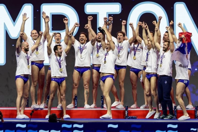 ŠOKANTNO! GOLMAN SRBIJE IMA OZBILJAN PROBLEM: To nikako ne ide uz vaterpolo