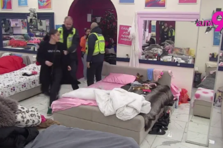 Anastasija Brčić i Sunčica Bajić svađa