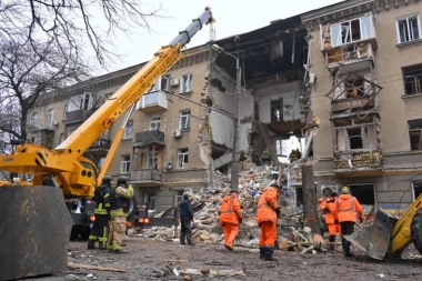 TRUDNICA I DECA MEĐU POVREĐENIMA: Detalji napada koji potresaju svet, spasioci i dalje kopaju po ruševinama Odese! (FOTO, VIDEO)