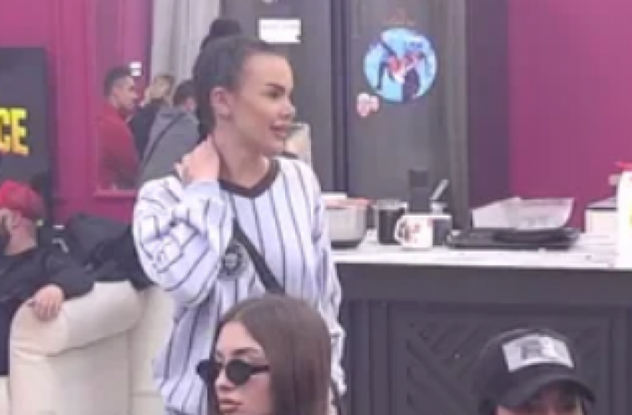 SVINGERAJ U "ELITI"! Aneli Ahmić s TROJICOM u isto vreme - spremite se da čujete OVE VESTI!