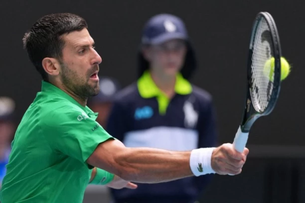 NIJE MORALO BAŠ OVAKO: Italijan se vraća u set! Museti BREJKNUO Novaka