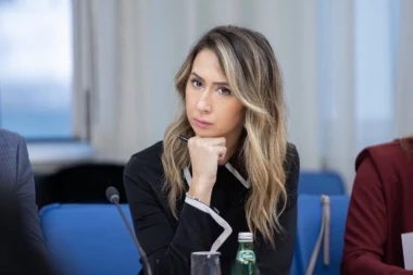 "NA SNIMCIMA MI SE VIDI LICE, TO NIKADA NE BIH SAMA OBJAVILA": Mirjana Pajković o eksplicitnim klipovima! (FOTO)