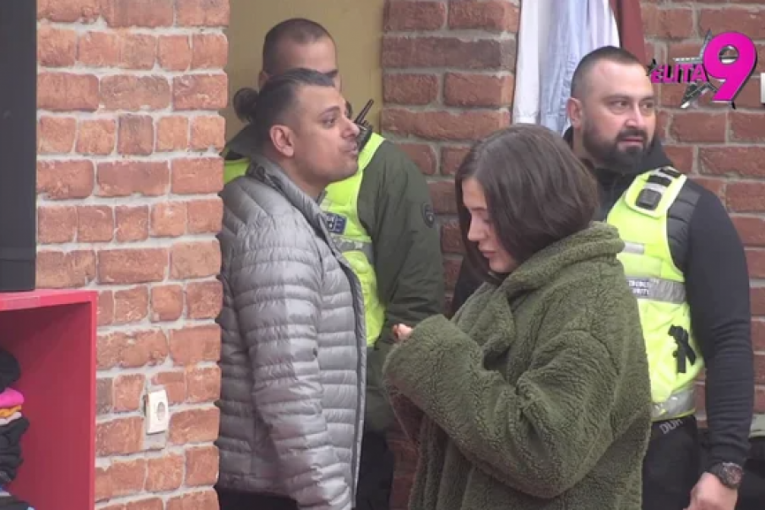 Haos Bore i Anastasije