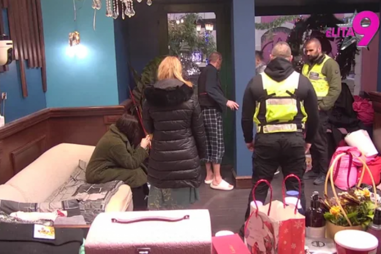 Haos Bore i Anastasije