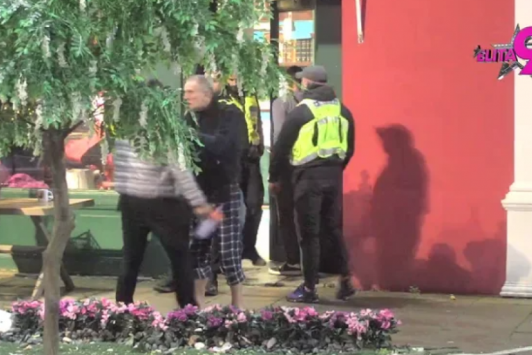 Haos Bore i Anastasije