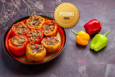 HILANDARSKE PAPRIKE PUNJENE RIBLIM MESOM: Recept koji se ne sprema često, ali se pamti dugo
