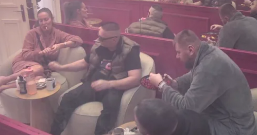 ANELI SAZNALA DA JOJ SUD ODUZIMA DETE ZBOG ASMINA: Obezbeđenje moralo HITNO da reaguje, upala u DELIRIJUM HISTERIJE - TI SI MONSTRUM!