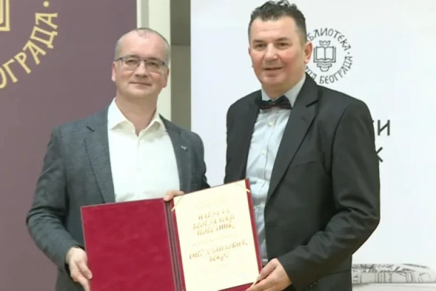 URUČEN "BEOGRADSKI POBEDNIK": Ovaj pisac je dobio 10.000 evra!