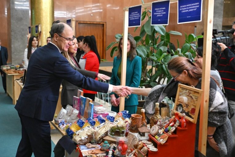 Srbija ulaže u prave vrednosti i prave ljude