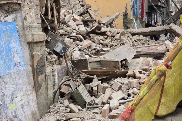 Urušavanje kuće u Džordža Vašingtona