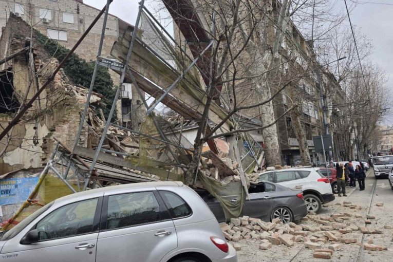 Urušavanje kuće u Džordža Vašingtona