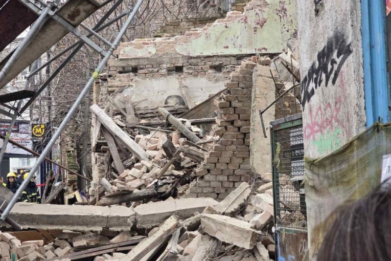 Urušavanje kuće u Džordža Vašingtona