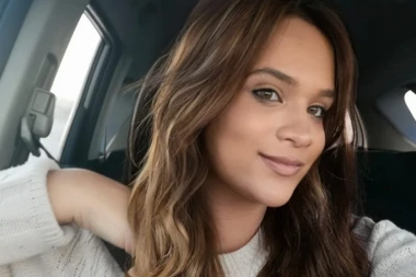 UKRADENA JE IZ PORODILIŠTA kao beba: Istinu otkrila tek posle 17 godina - jedan selfi razotkrio šokantnu tajnu! (FOTO)