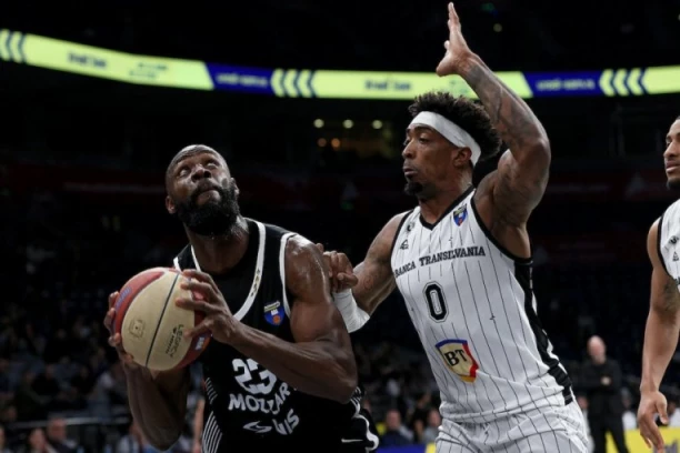 VRAĆA SE KLUŽ: Partizan prosuo veliku prednost!