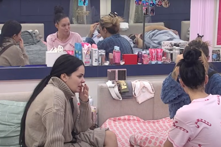 Maja, Aneli i Jovana