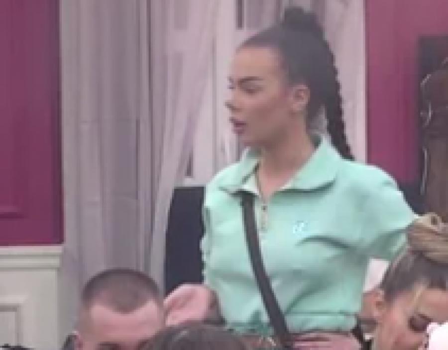 ANELI AHMIĆ OVAKVO PONIŽENJE NE PAMTI ZA ŽIVOTA: Luka Vujović je pred celom nacijom OSRAMOTIO!