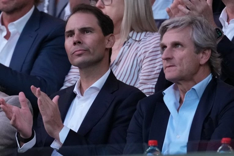 URNEBESNO: Pogledajte facu Rafaela Nadala kad je Đoković osvojio prvi set protiv Alkaraza! (VIDEO)