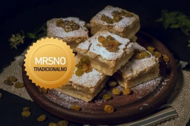 SOČNA PITA OD JABUKA KOJA MIRIŠE NA NEDELJNO POPODNE: Bakin recept kakav još niste probali, a uspeva i početnicima