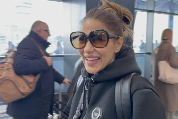 UDAJE SE MINA KOSTIĆ! Venčanica će joj biti OVE boje!